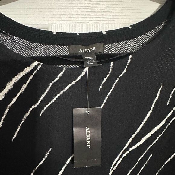 ALFANI Sweater/ Poncho , XL, NWT - Picture 4 of 4